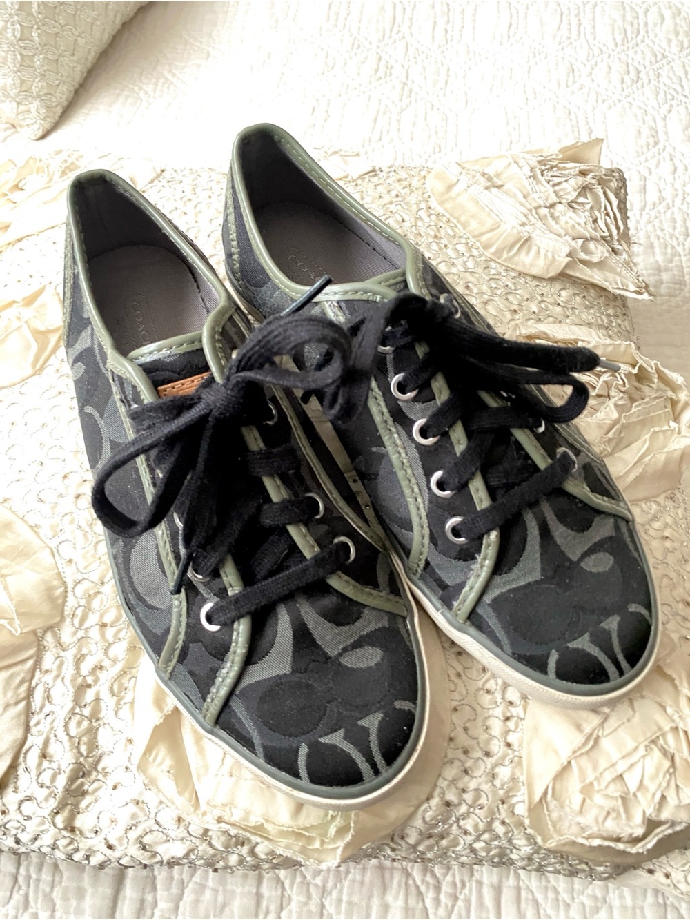 Coach Signature Dee Canvas Shoes Sneakers Olive Green Black Size 8.5